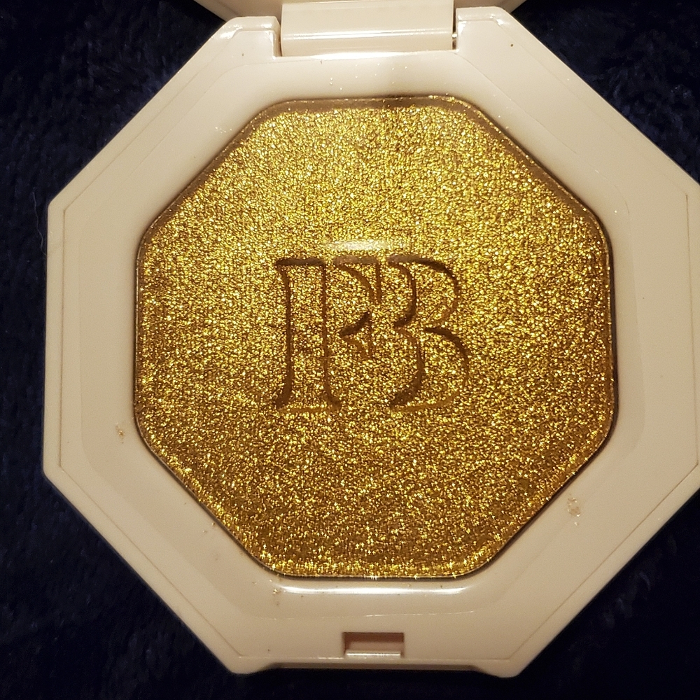 Fenty Beauty Killowatt Highlighter